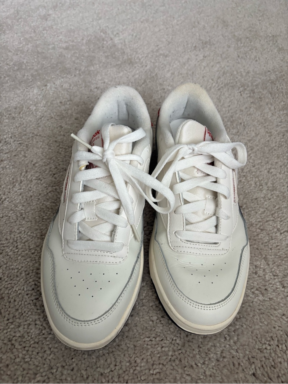 Reebok Low Top Sneakers with Red